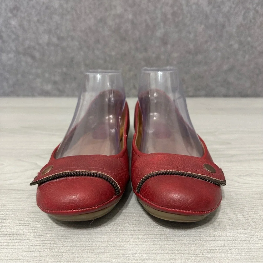 EuroSoft by Sofft Sena Women's Sz 7 Red Zipper Accent Ballet‎ Flats 1032309